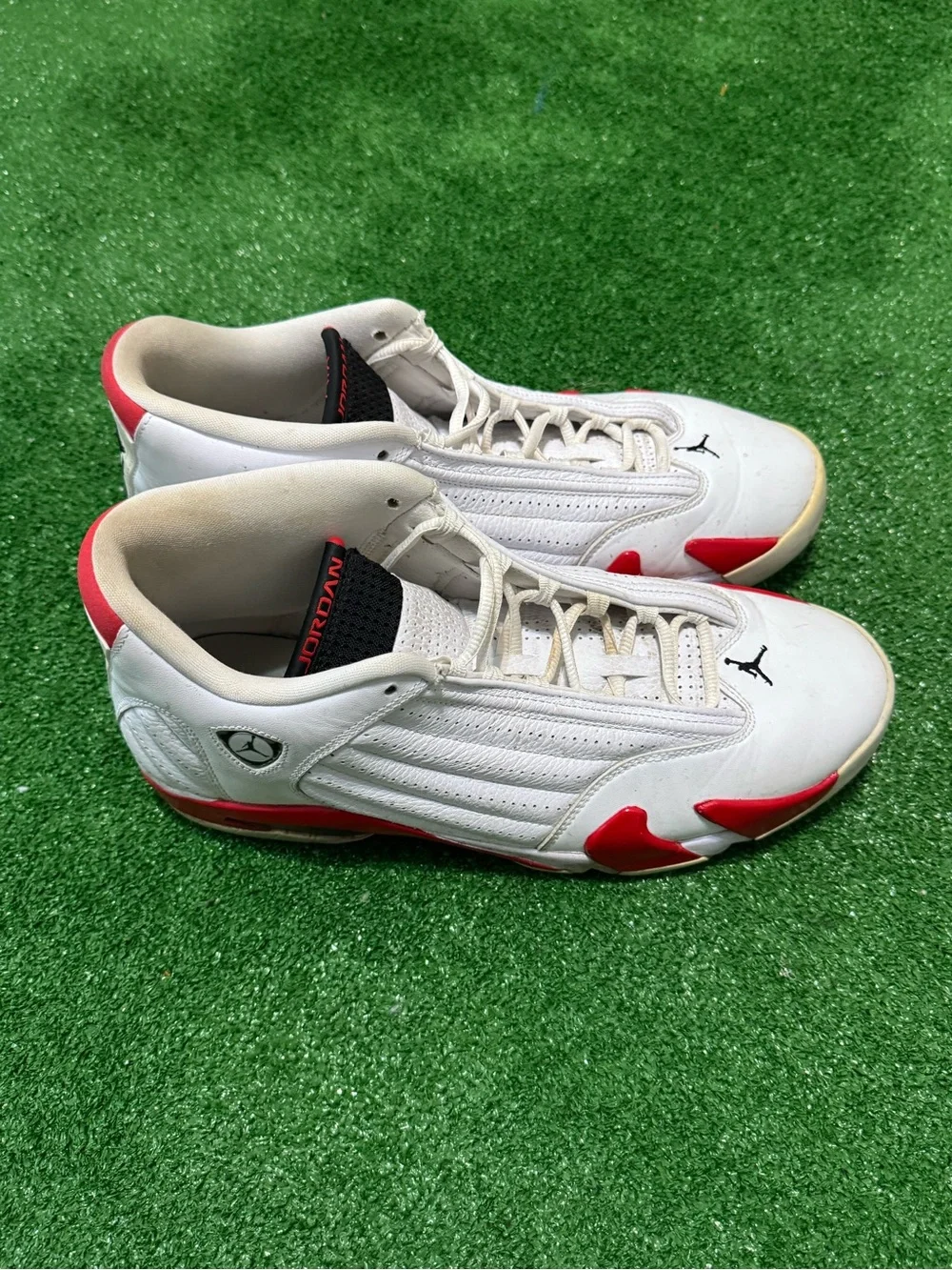 Air Jordan Men’s Retro 14 Candy Cane Sneakers